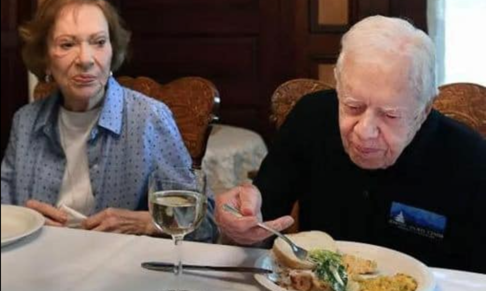 Former President Jimmy Carter Lives In A $167,000 House, Shops At The ...