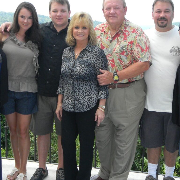 Barbara Mandrell Met Her Husband When She Was Just 14 Now Shares The