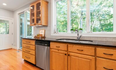 4 Tips To Remove Grease From Kitchen Cabinets That Will Save You A Lot Of Money