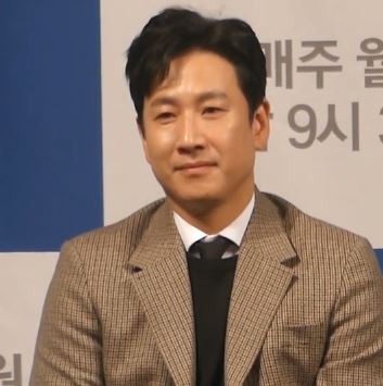 Lee Sun-kyun, ‘Parasite’ Actor Found Dead In A Car