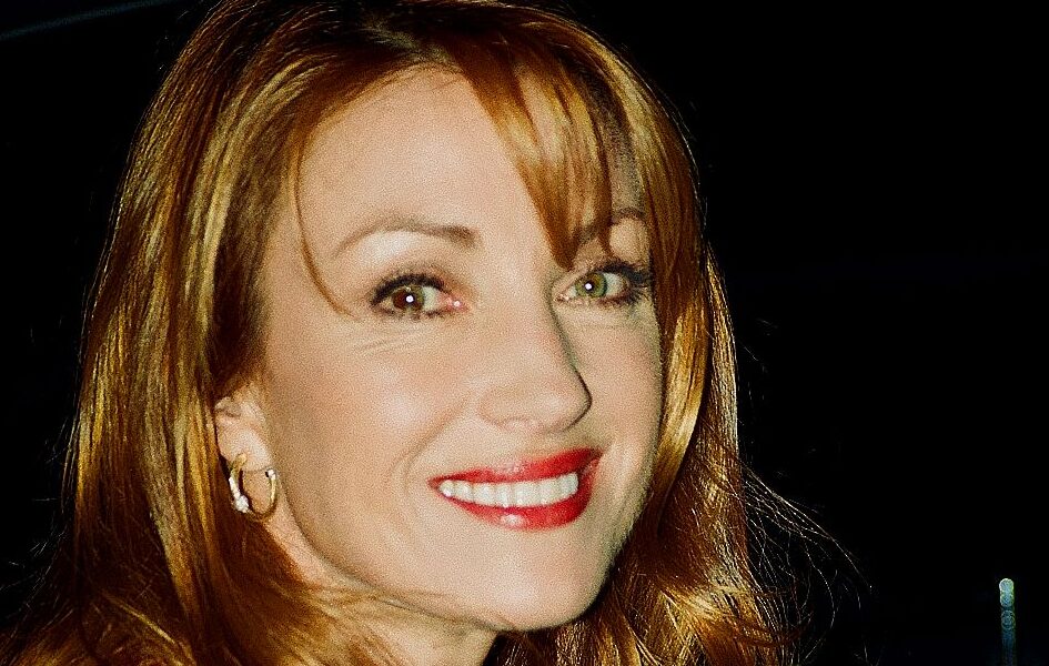 Jane Seymour Shows Off Her Twin Sons, Who Have Now Grown Into “handsome 