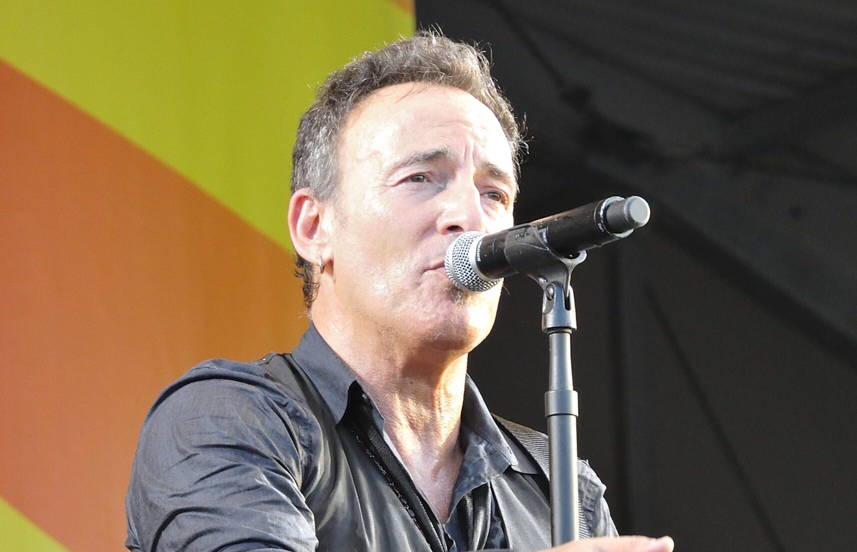 With Heavy Hearts... Our Prayers For The Springsteen Family: Tragic ...