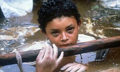 A Photographer Who Took A Photo Of A Girl In A Tragic Mudflow From A Volcano Talks About Why He Could Not Help