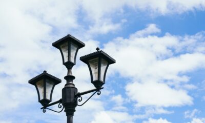 People Are Just Now Discovering The Meaning Of The Letter "H" On Lampposts