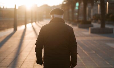 Here's Why Postmen Always Wear Shorts, Even In Cold Temperatures