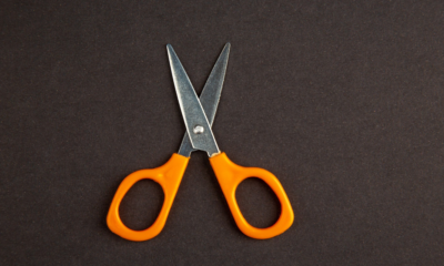 People Are Left In Awe After Learning What The Metal Part On Scissors Handle Is Used For