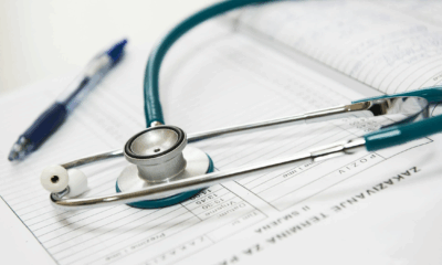 Experts Warn: These Mini Stroke Signs In Seniors Should Never