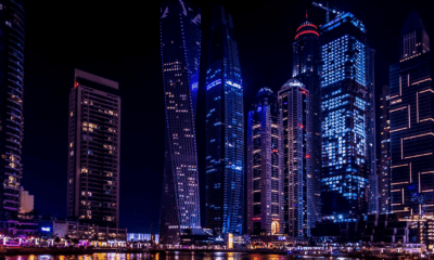 Massive Fire Engulfs Dubai Skyscraper As Thousands