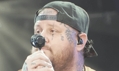 Jelly Roll Breaks Down After Reading Fan’s Heartbreaking Sign