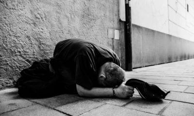 She Gave An Old Man Her Last $20 — What Arrived On Her Doorstep Changed Her Family Forever