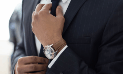 Billionaire’s Life Changes Forever After One Look At A Teen Girl’s Necklace