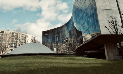 A Woman In Blue Was Hassled By An Officer—Until He Realized Who She Really Was