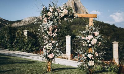My Fiancée Walked Down The Aisle In An Old Oversized Suit — Then I Saw The Label