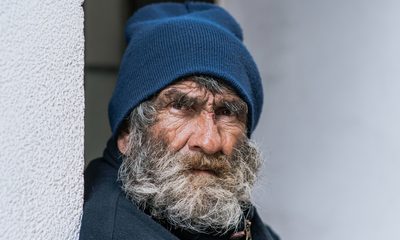 I Gave A Homeless Man A Haircut — Then He Smiled And Handed Me Something